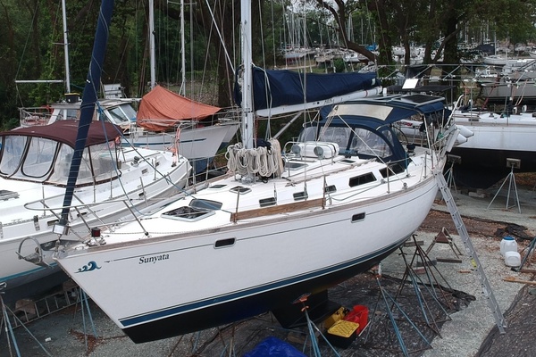 SUNYATA 42ft Sabre Yacht For Sale