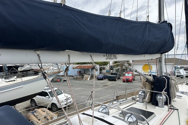 SUNYATA 42ft Sabre Yacht For Sale