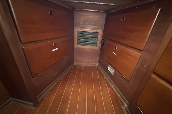 SUNYATA 42ft Sabre Yacht For Sale