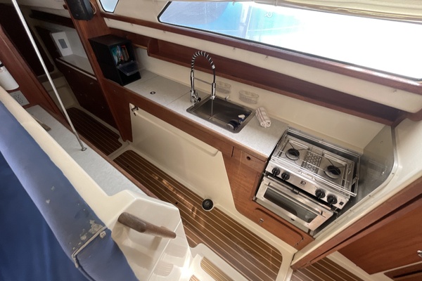 Luffin Life 34ft Gemini Yacht For Sale