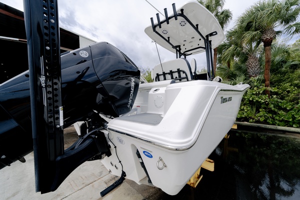 22ft Tidewater Yacht For Sale