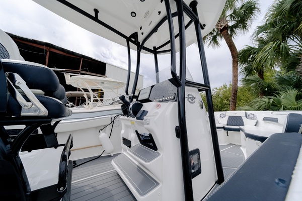 22ft Tidewater Yacht For Sale