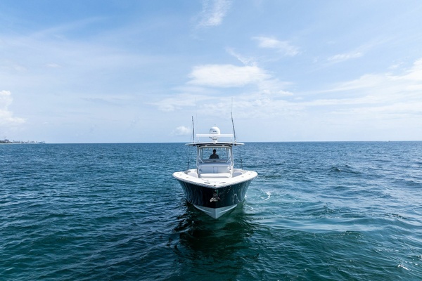 2020 Jupiter 43 SF MENACE Profile