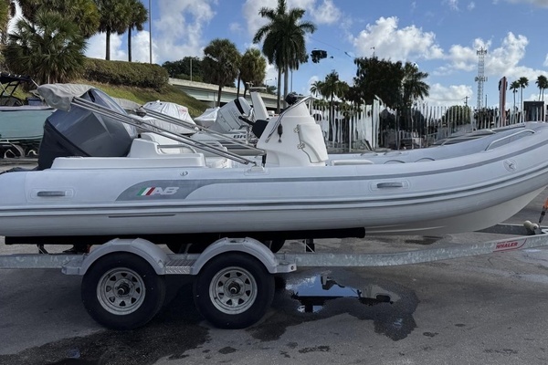 Photo of the 2015 AB Inflatables Oceanus 17 VST