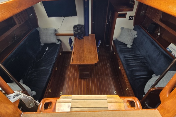 Awilda 42ft Endeavour Yacht For Sale