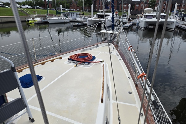 Awilda 42ft Endeavour Yacht For Sale