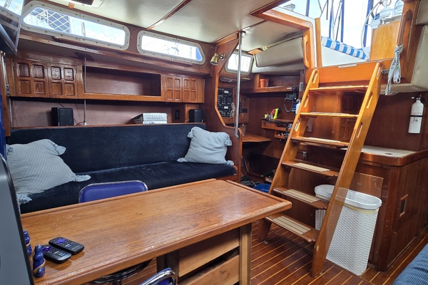 Awilda 42ft Endeavour Yacht For Sale