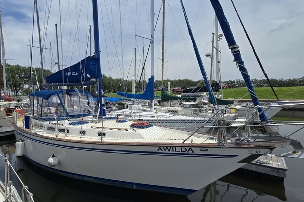 42-ft-Endeavour-1985-42 CC-Awilda-Kemah Texas United States yacht for sale