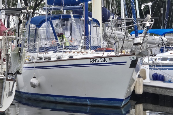 Awilda 42ft Endeavour Yacht For Sale