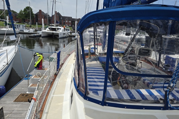 Awilda 42ft Endeavour Yacht For Sale