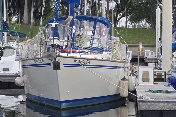 Awilda 42ft Endeavour Yacht For Sale