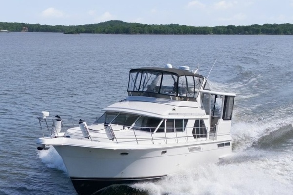 44ft Carver Yacht For Sale