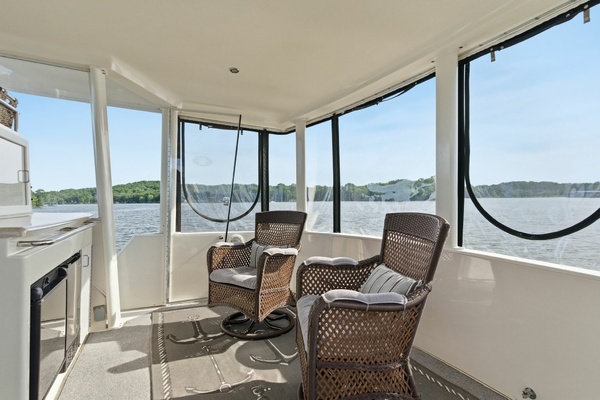 44ft Carver Yacht For Sale