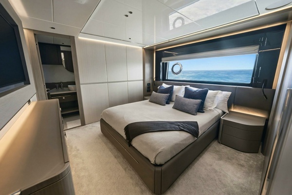 2024 Sunseeker 100