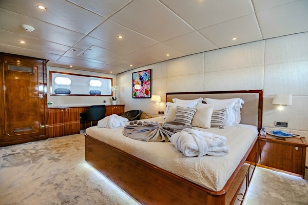 ALHAMBRA 116ft Feadship Yacht For Sale