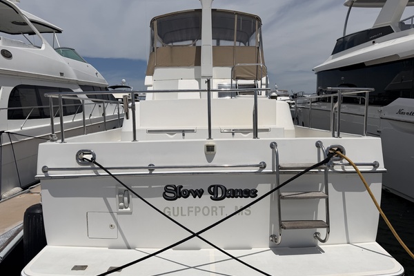 SLOW DANCE 48ft Ocean Alexander Yacht For Sale