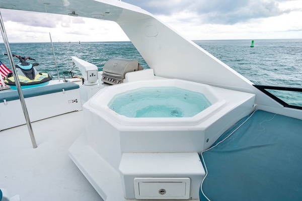 IRON LADY 106ft Broward Yacht For Sale