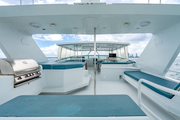 IRON LADY 106ft Broward Yacht For Sale