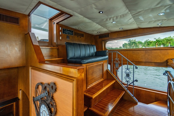 IRON LADY 106ft Broward Yacht For Sale