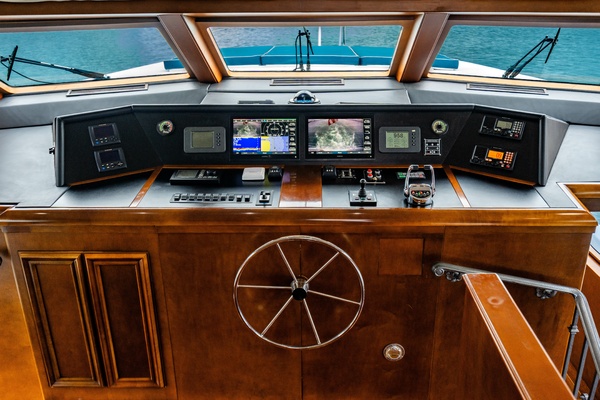 IRON LADY 106ft Broward Yacht For Sale