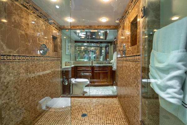 IRON LADY 106ft Broward Yacht For Sale