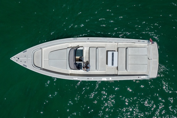 40ft VanDutch Yacht For Sale