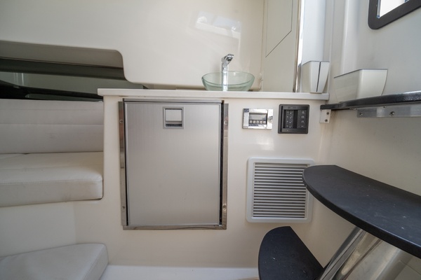 40ft VanDutch Yacht For Sale