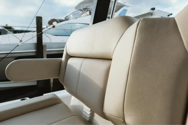 2022 Aquila 28 Molokai 31ft Aquila Yacht For Sale