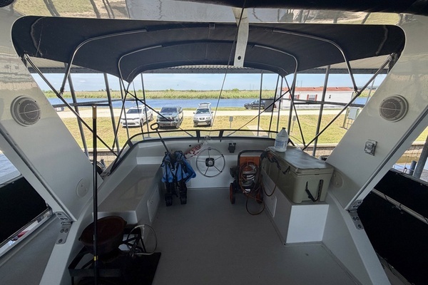 Horizon 6015 Yacht For Sale