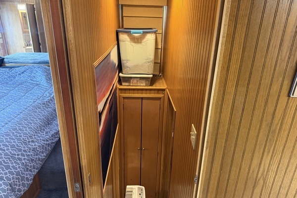 Horizon 6015 Yacht For Sale