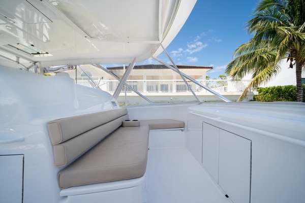 2017 Hatteras 54