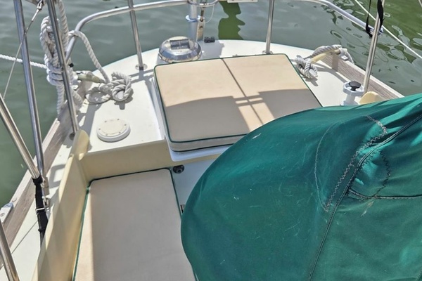 Song 40ft Bristol Yacht For Sale