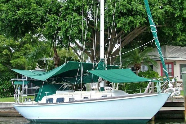 Song 40ft Bristol Yacht For Sale