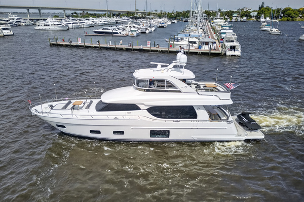 70ft Ocean Alexander Yacht For Sale