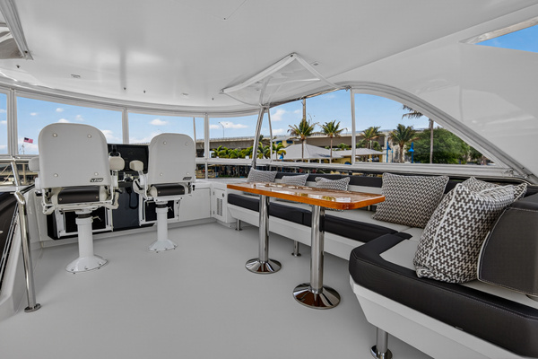 70ft Ocean Alexander Yacht For Sale