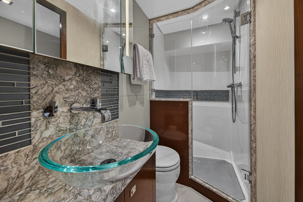 2021 Ocean Alexander 70
