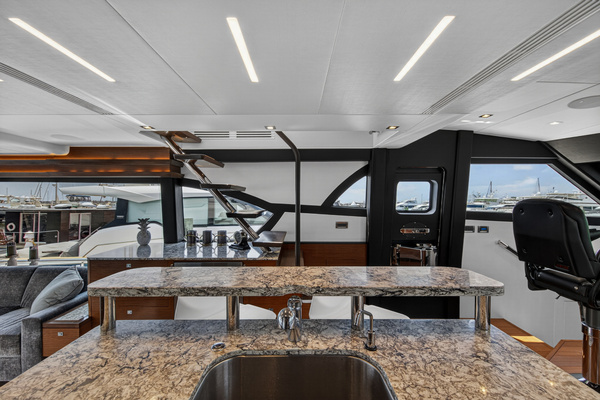 70ft Ocean Alexander Yacht For Sale