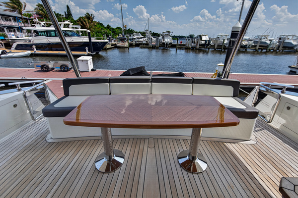 70ft Ocean Alexander Yacht For Sale