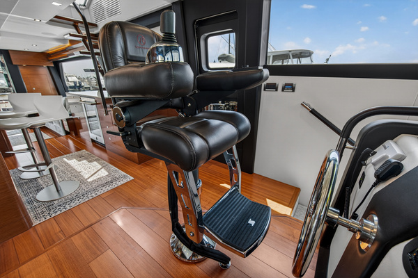 70ft Ocean Alexander Yacht For Sale