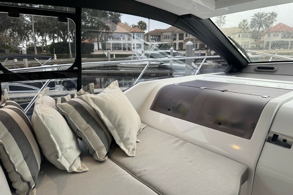 53ft Azimut Yacht For Sale
