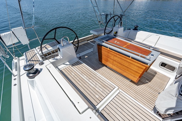 Photo of the 2018 Beneteau Oceanis 41.1
