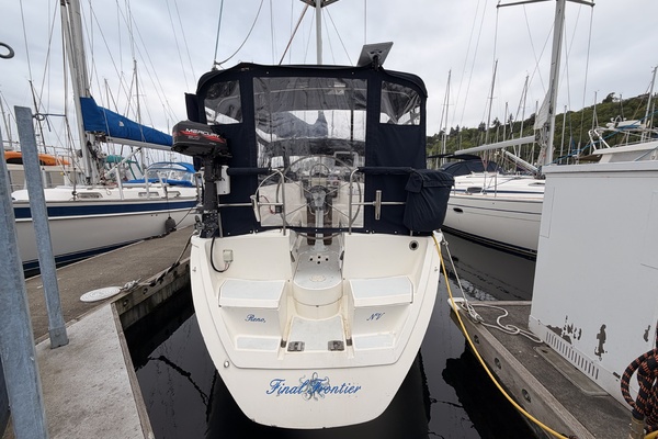 Hunter 37.5 transom