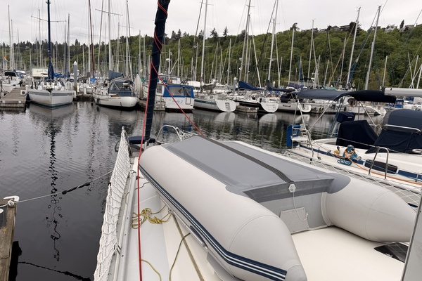 Hunter 37.5 foredeck w/ West Marine dinghy