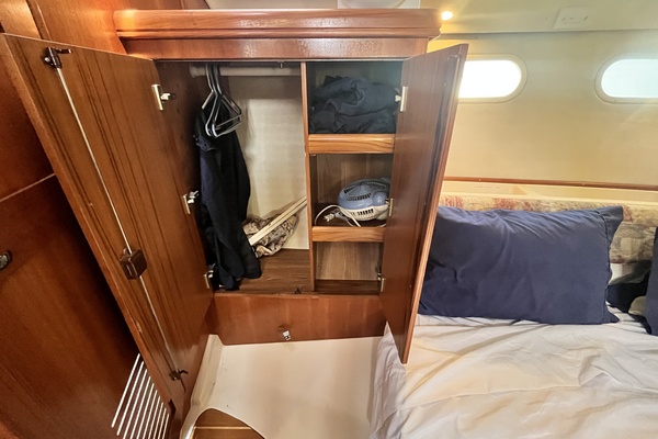 Kalena 37ft Hunter Yacht For Sale