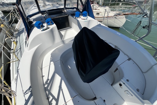 Kalena 37ft Hunter Yacht For Sale