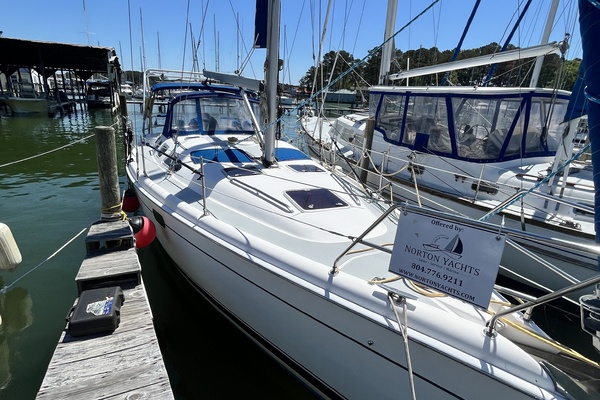 Kalena 37ft Hunter Yacht For Sale