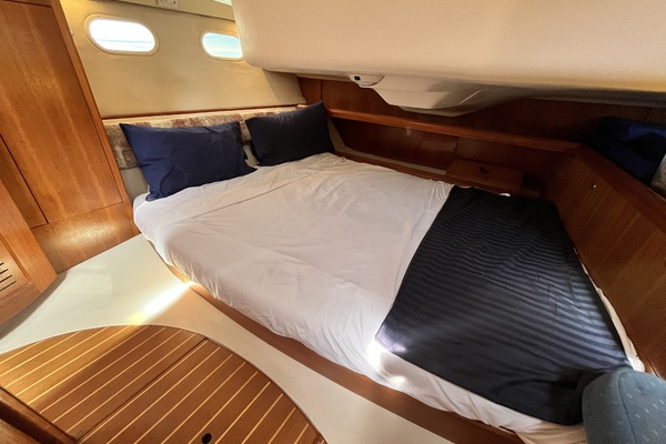 Kalena 37ft Hunter Yacht For Sale