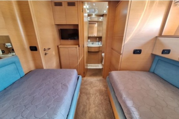 86ft Cerri Cantieri Navali Yacht For Sale