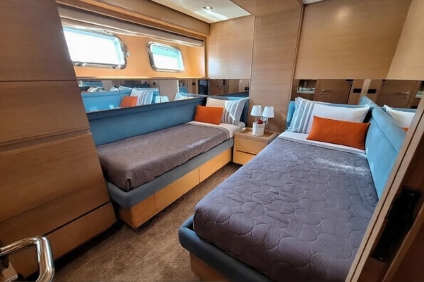 86ft Cerri Cantieri Navali Yacht For Sale