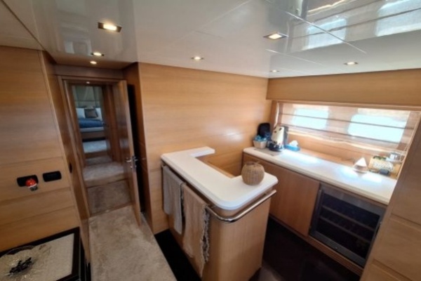 86ft Cerri Cantieri Navali Yacht For Sale
